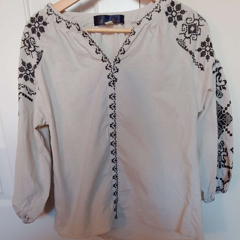 Francesca's XS Blouse